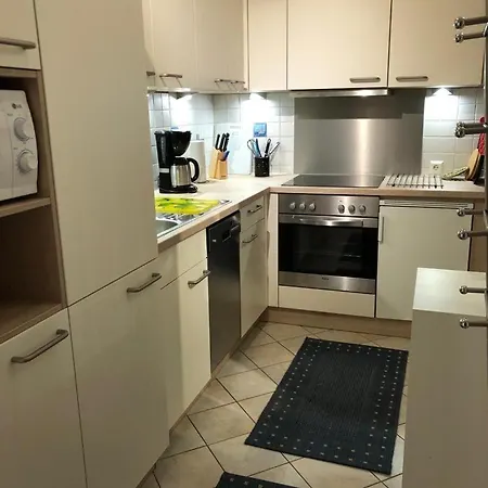 Appartement-am-meer-ostsee-insel-fehmarn-ferienwohnung-am-strand-meerblick-balkon-2-4-pers Appartamento Burgtiefe auf Fehmarn