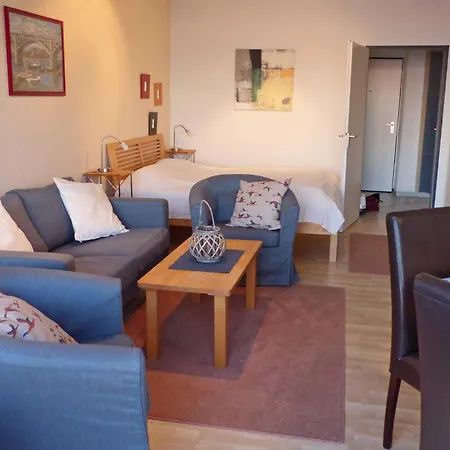 Appartement-am-meer-ostsee-insel-fehmarn-ferienwohnung-am-strand-meerblick-balkon-2-4-pers Appartamento *